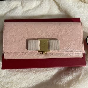 💯%Authentic Salvatore Ferragamo long skinny wallet